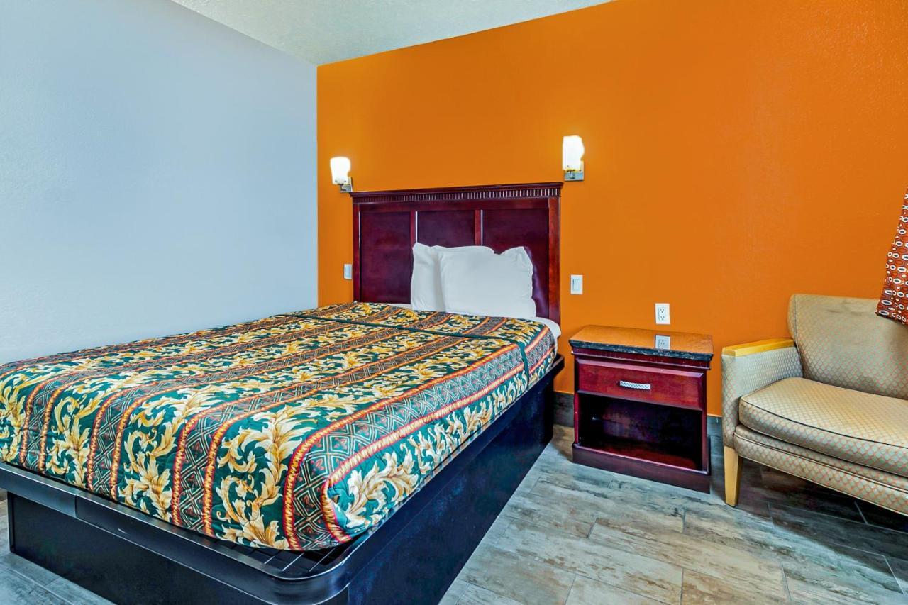 Oyo Hotel Lake Charles Hwy 10 Εξωτερικό φωτογραφία